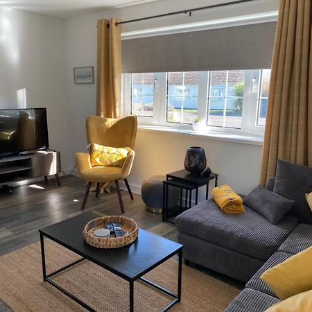 44 Gower Holiday Village Ty Gwyr Cosy 2 Bedroom Chalet Swansea Eksteriør billede