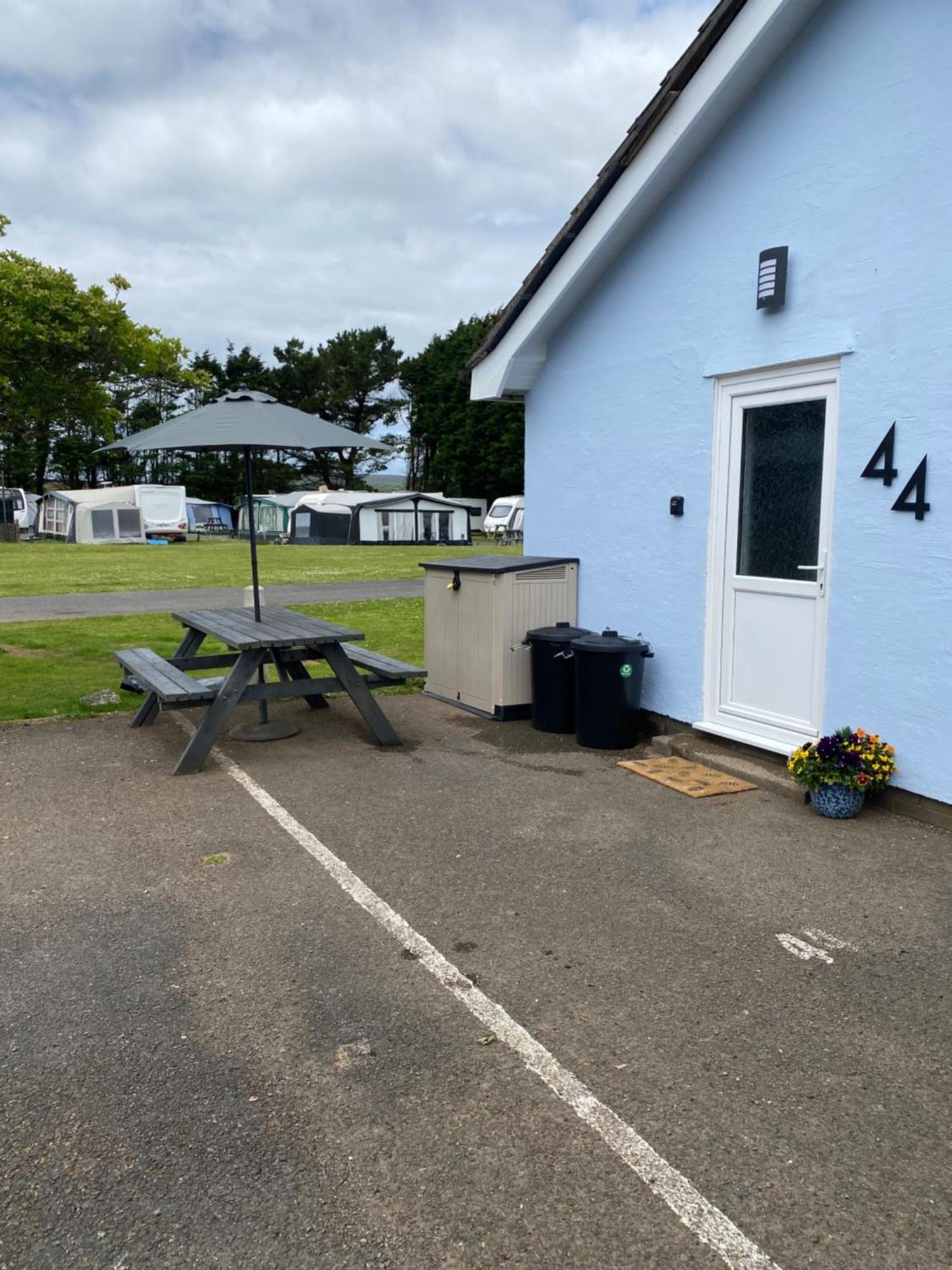 44 Gower Holiday Village Ty Gwyr Cosy 2 Bedroom Chalet Swansea Eksteriør billede
